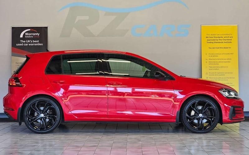 Used VW Golf VII GTD 184 HP (135 kW) 2017 Red Hatchback
