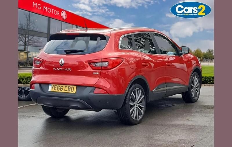 Used Renault Kadjar Signature S 110 HP (80 kW) 2016 Red SUV