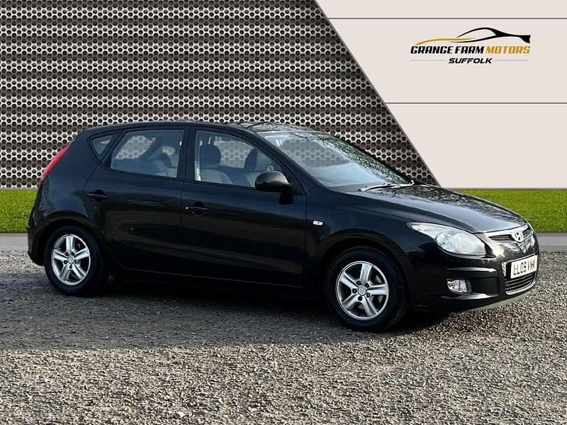 Used Hyundai i30 Comfort 108 HP (79 kW) 2009 Black Hatchback
