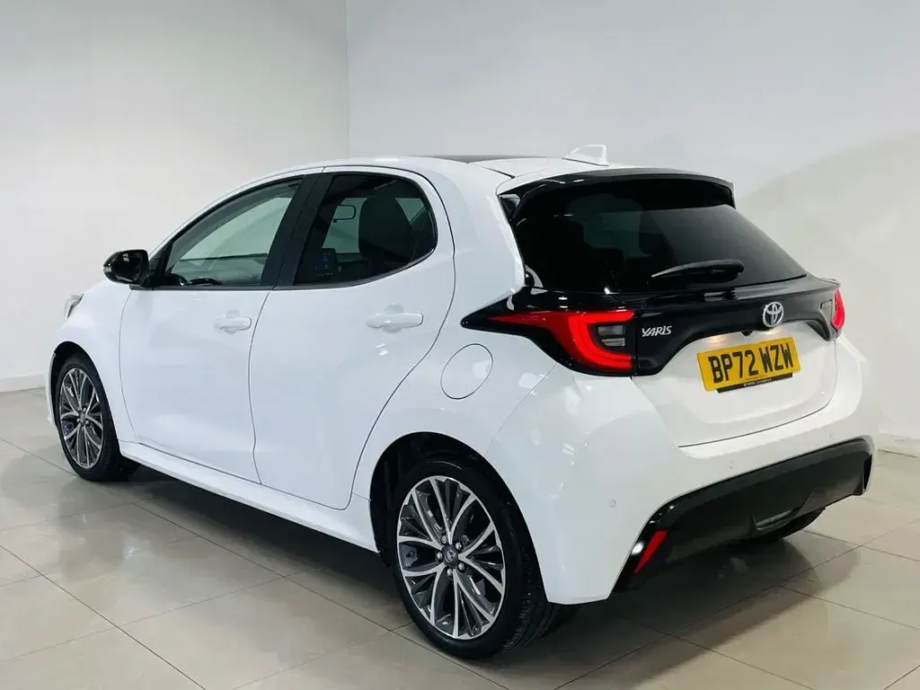 Used Toyota Yaris 2023 White Hatchback