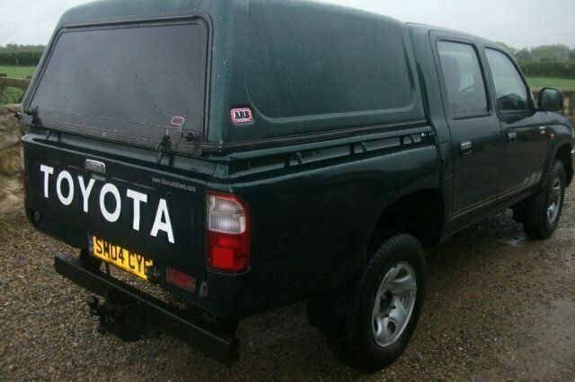 Used Toyota HiLux 102 HP (75 kW) 2004 Pickup
