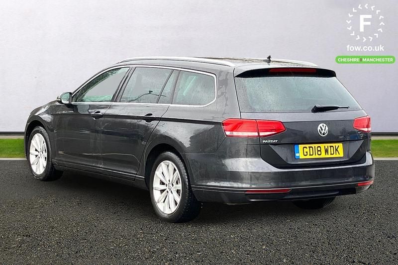 Used VW Passat Business 125 HP (91 kW) 2018 Grey Estate