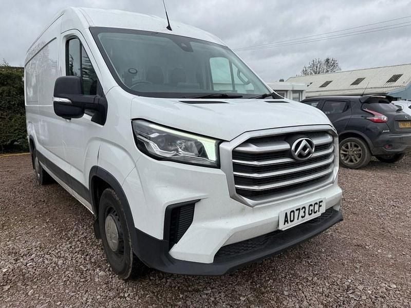 Usado Maxus V90 163 HP (119 kW) 2023 Branco Van