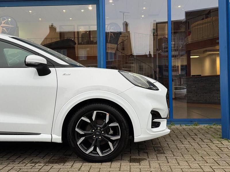Used Ford Puma ST-Line X 2022 White Hatchback
