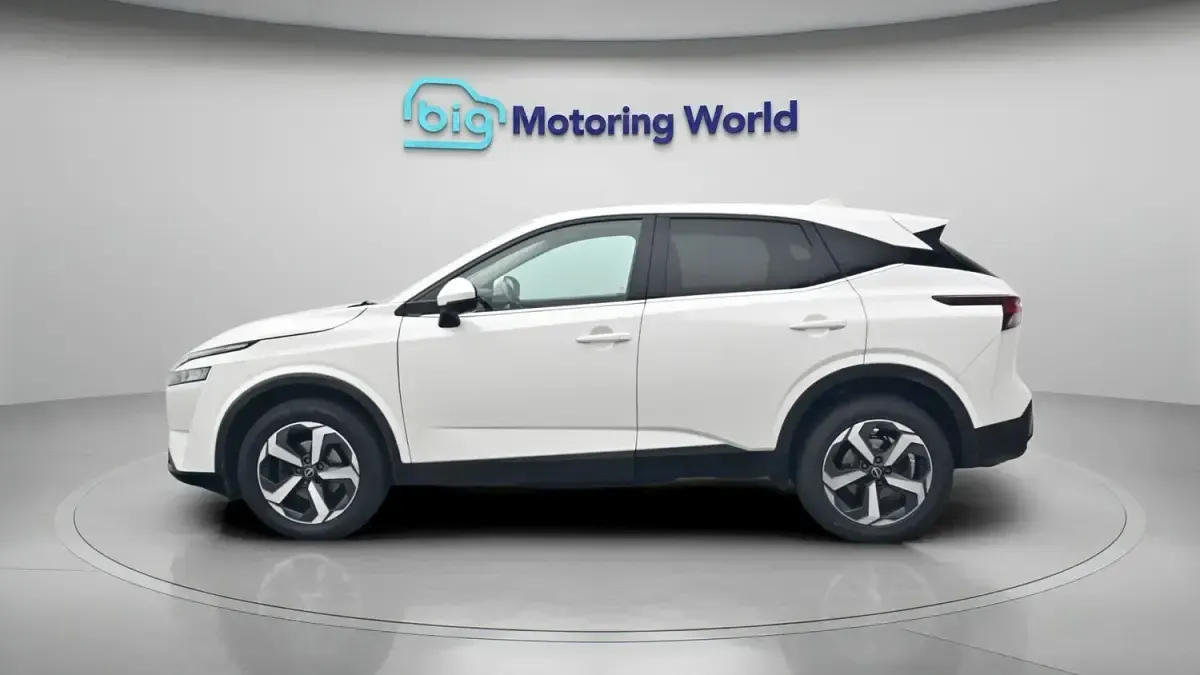 Used Nissan Qashqai N-Connecta 140 HP (102 kW) 2023 White SUV