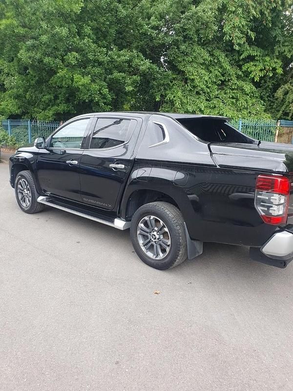 Black Used 2019 Mitsubishi L200 Pickup | £15,450 (Fair price) - Image 1/4