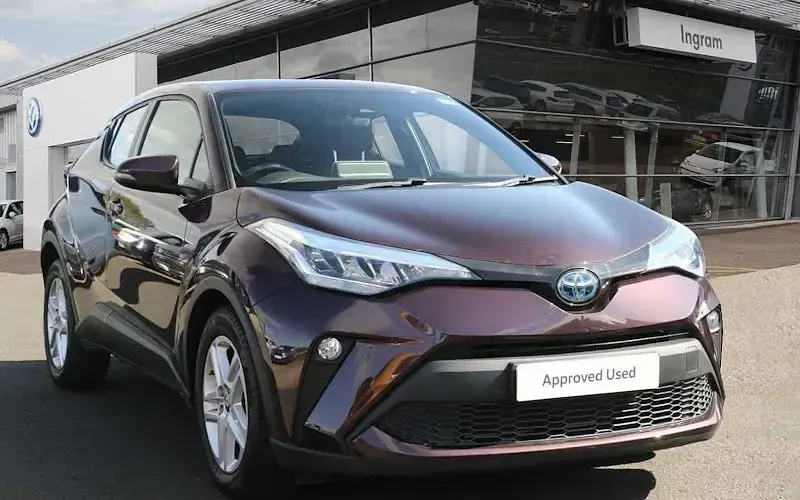 Second-hand Toyota C-HR 122 CP (89 kW) 2022 SUV