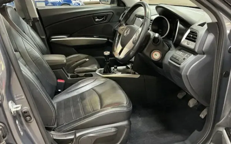 Used SsangYong Tivoli 116 HP (85 kW) 2018 Grey SUV