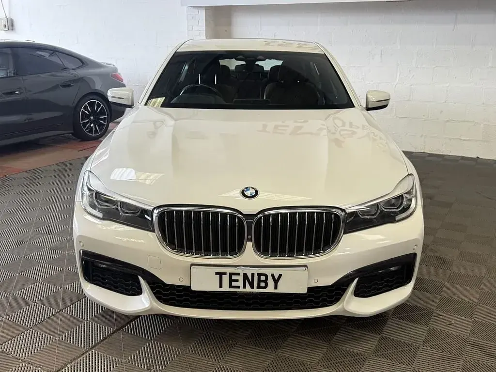Usado BMW 740 M Sport 320 CV (235 kW) 2017 Blanco Berlina