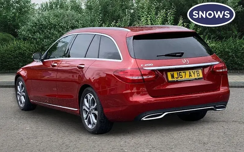 Usado Mercedes C200 Premium Plus 184 CV (135 kW) 2017 Rojo Familiar
