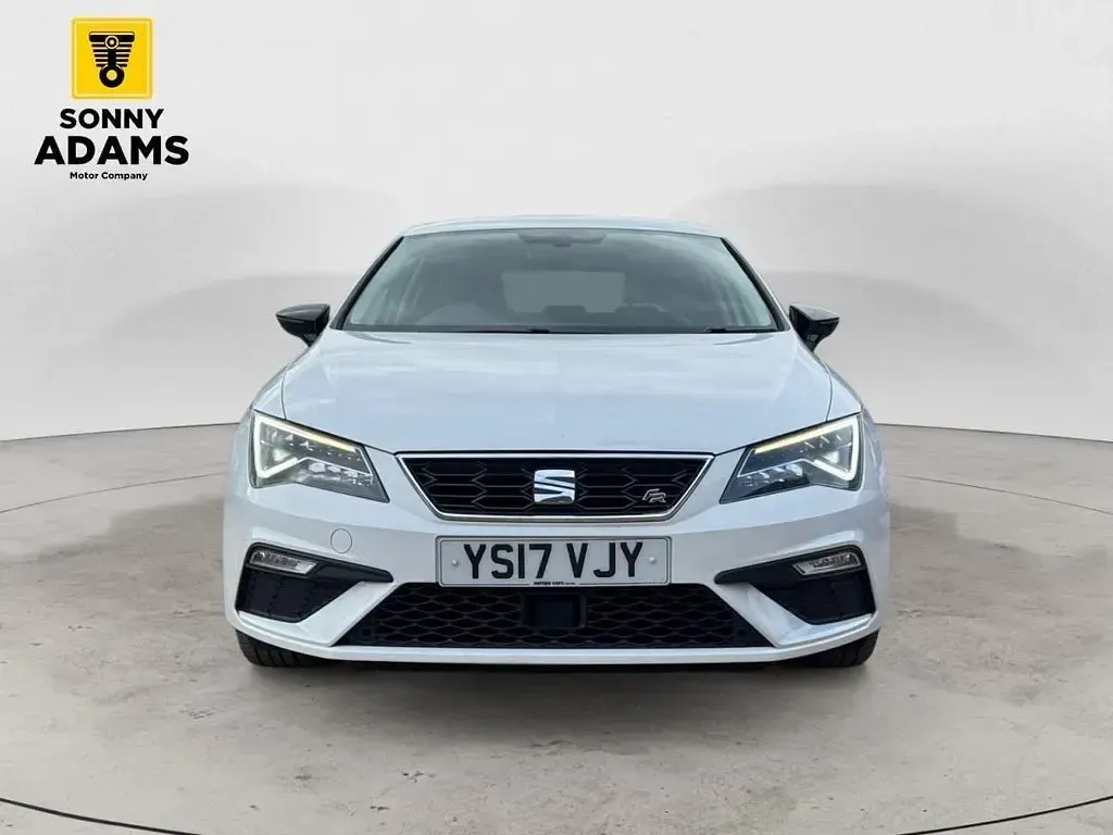 Used Seat Leon FR 150 HP (110 kW) 2017 White Hatchback
