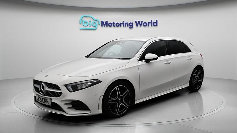Used Mercedes A180 Executive 134 HP (98 kW) 2021 White Hatchback