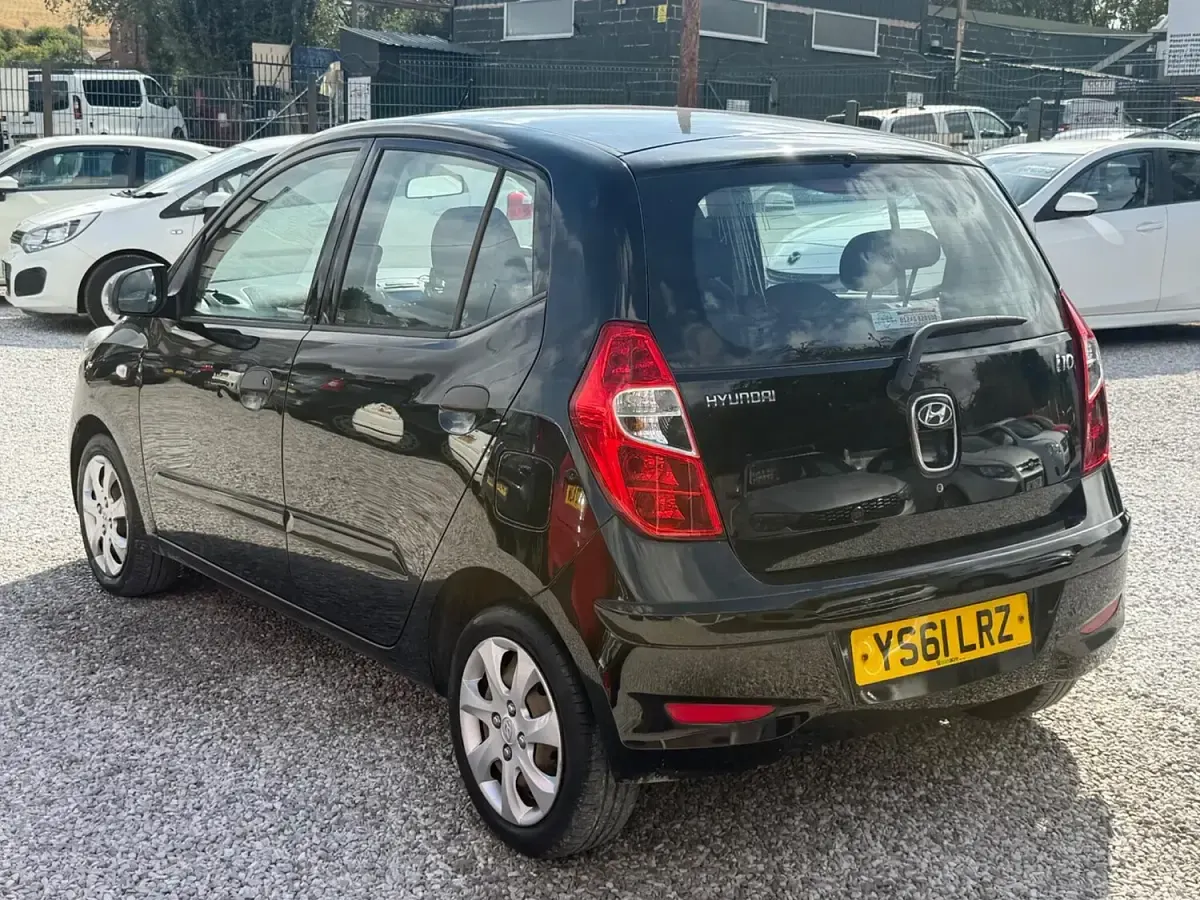 Used Hyundai i10 Classic 86 HP (63 kW) 2012 Black Hatchback