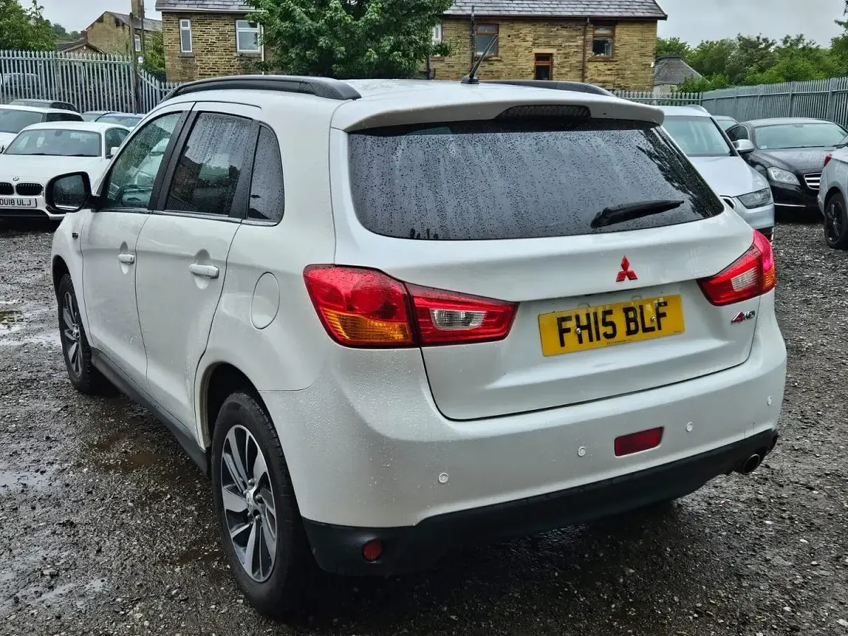 Used Mitsubishi ASX 2015 White SUV