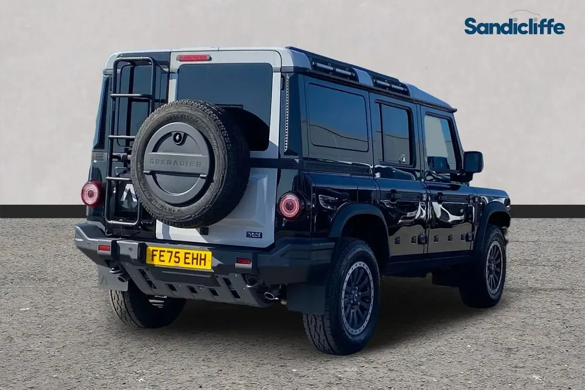 New Ineos Grenadier 286 HP (210 kW) 2026 Black Estate