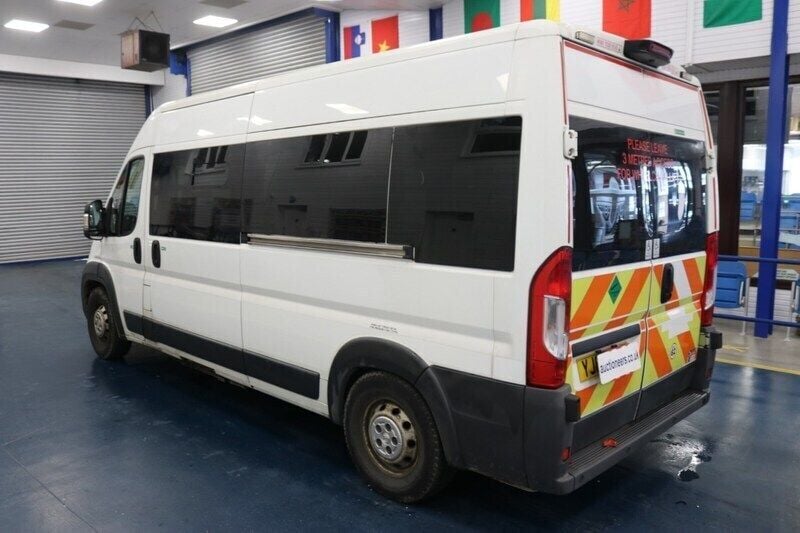 Used Peugeot Boxer 130 HP (95 kW) 2015 White Van