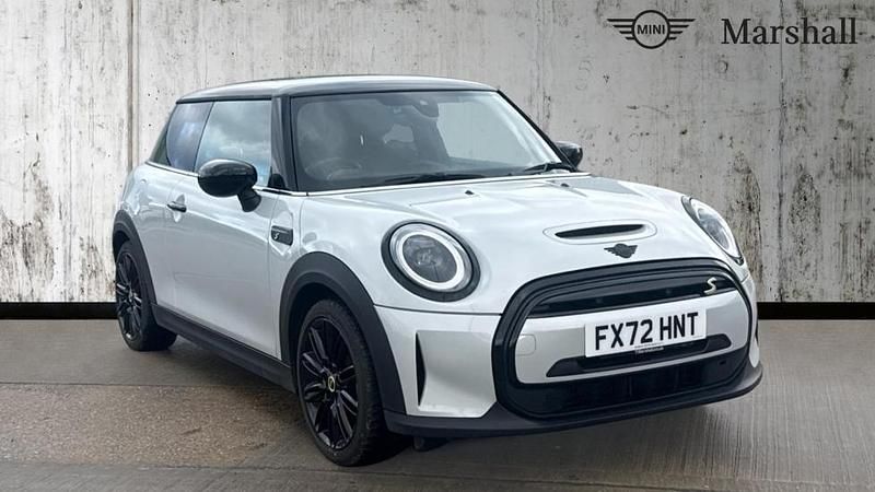 Used Mini Cooper S Level 2 135 kW (184 HP) 2022 White silver Hatchback