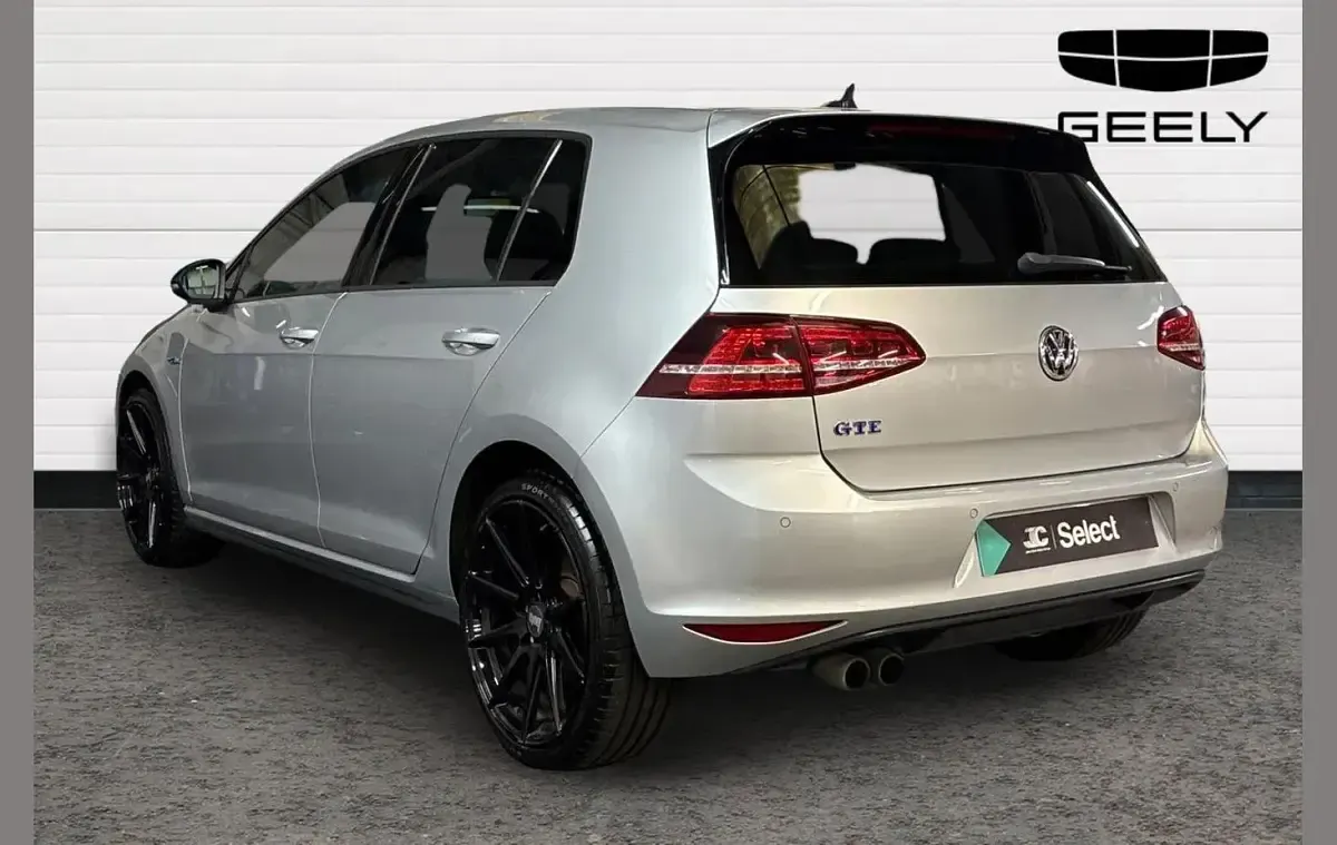 Used VW Golf VII GTE 204 HP (150 kW) 2016 Silver Hatchback