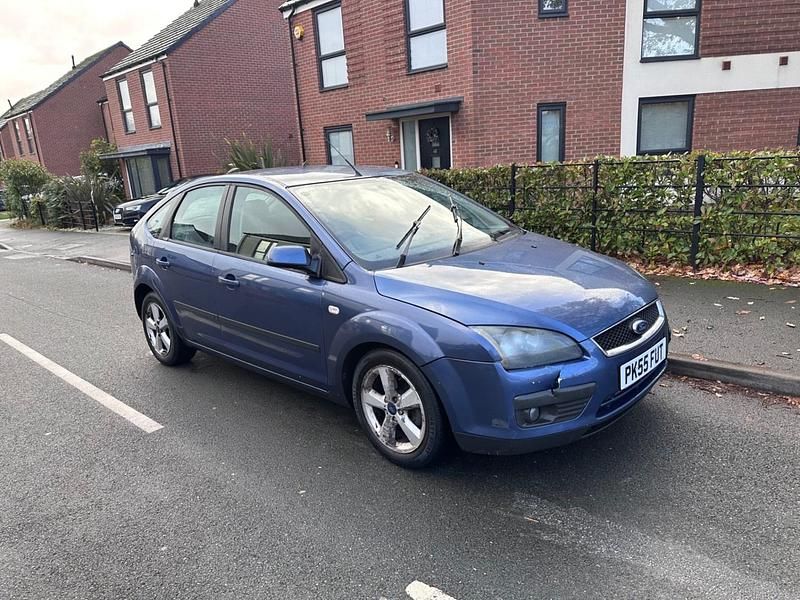 Blue Used 2005 Ford Focus Zetec Hatchback | £1,475 (Good price) - Image 1/4