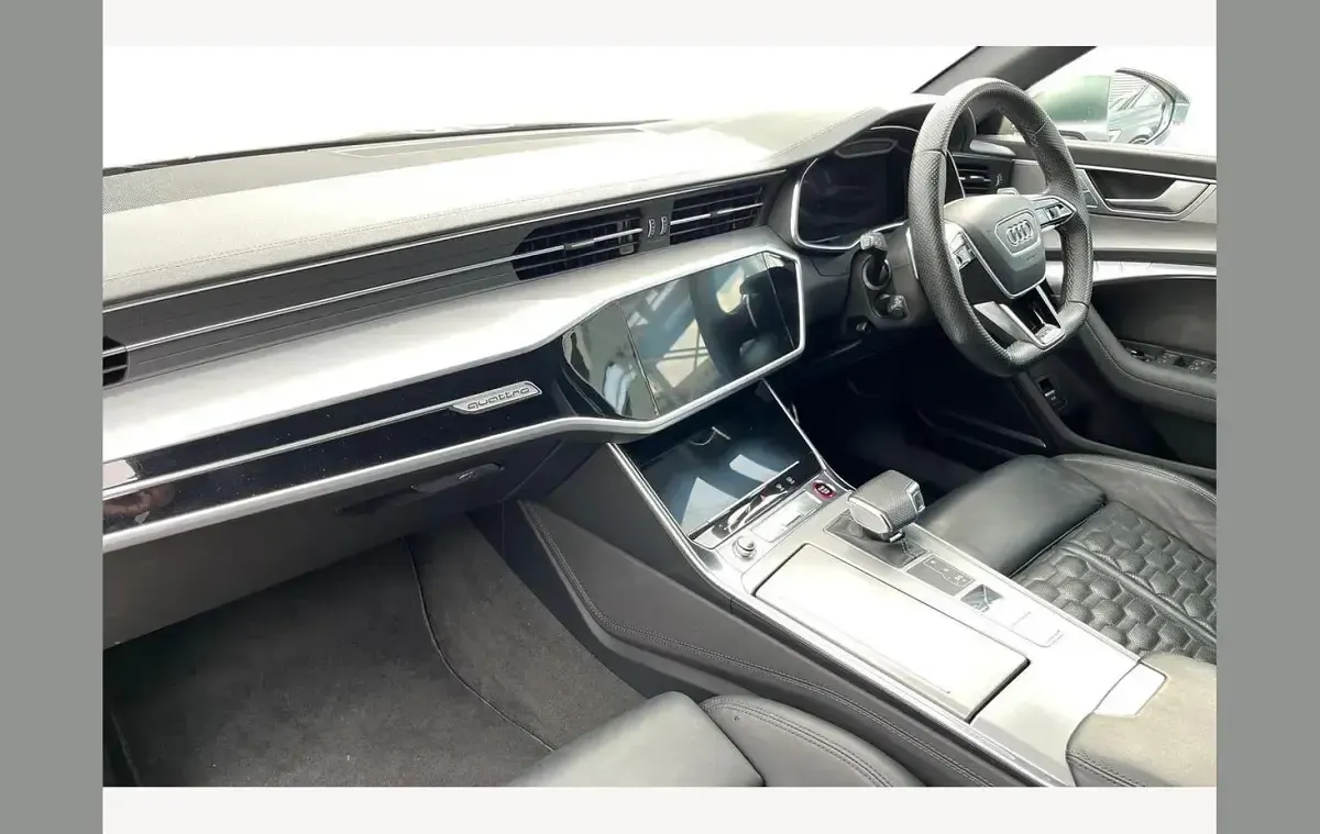 Used Audi RS6 Design 600 HP (441 kW) 2022 Grey Estate
