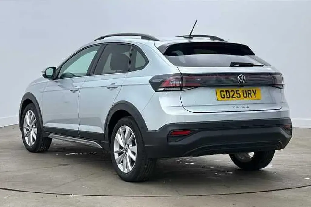 Used VW Taigo Match 115 HP (84 kW) 2025 Silver SUV