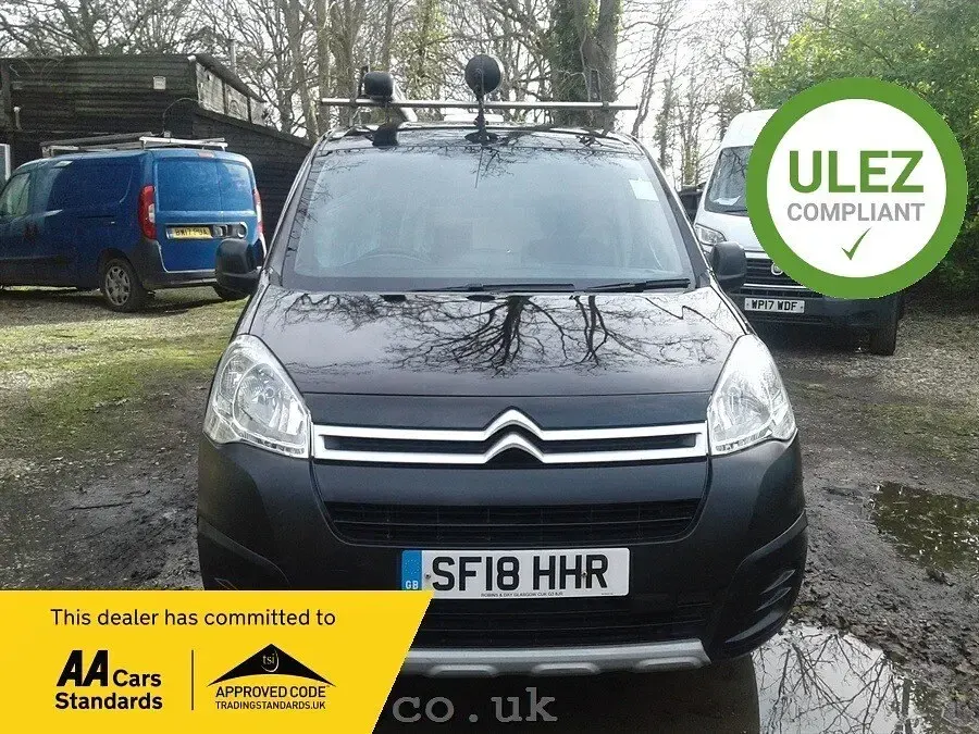 Used Citroën Berlingo XTR 100 HP (73 kW) 2018 Black MPV