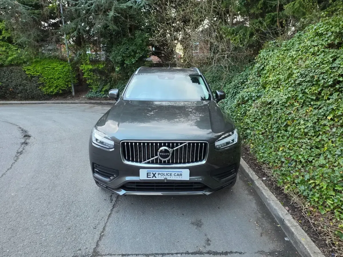 Usado Volvo XC90 300 CV (220 kW) 2022 Gris SUV