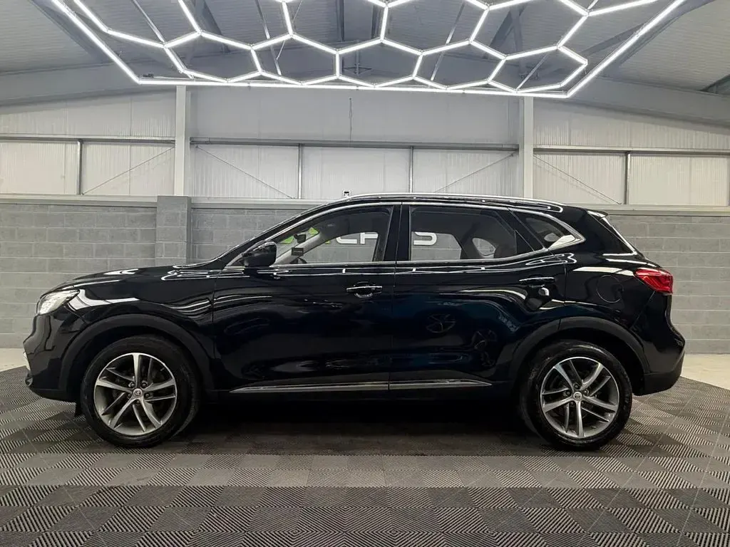 Used MG HS Excite 162 HP (119 kW) 2023 Black SUV
