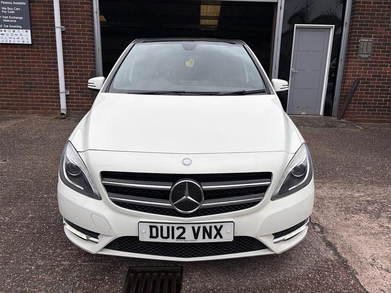 Used Mercedes B180 109 HP (80 kW) 2012 White MPV