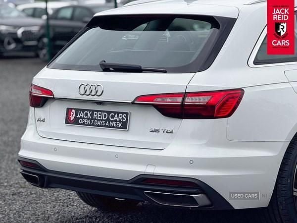 Used Audi A4 Comfort 163 HP (119 kW) 2021 White Estate