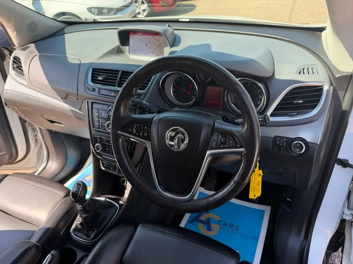 Used Vauxhall Mokka 140 HP (102 kW) 2014 White SUV