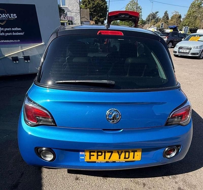 Second-hand Vauxhall Adam 70 CP (51 kW) 2017 Albastru Hatchback