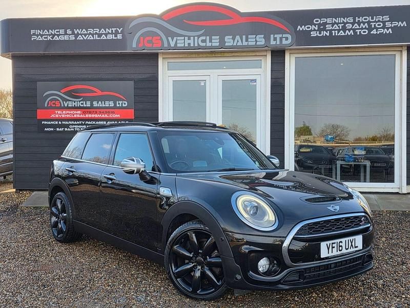 Black Used 2016 Mini Cooper Clubman Estate | £8,995 (Fair price) - Image 1/4