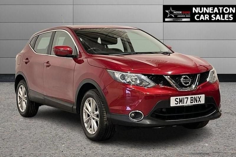 Red Used 2017 Nissan Qashqai Acenta SUV | £6,600 (Super price) - Image 1/1