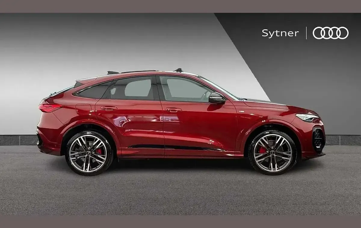 Used Audi Q5 Advanced 200 HP (147 kW) 2025 Red SUV