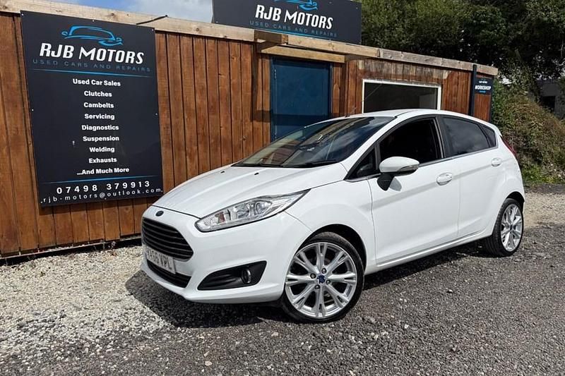 White Used 2015 Ford Fiesta Titanium X Hatchback | £6,245 (Fair price) - Image 1/1