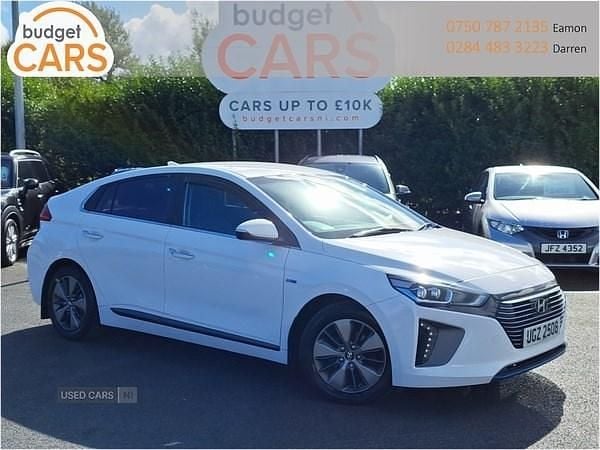 White Used 2018 Hyundai Ioniq Premium Hatchback | £7,495 (Fair price) - Image 1/4