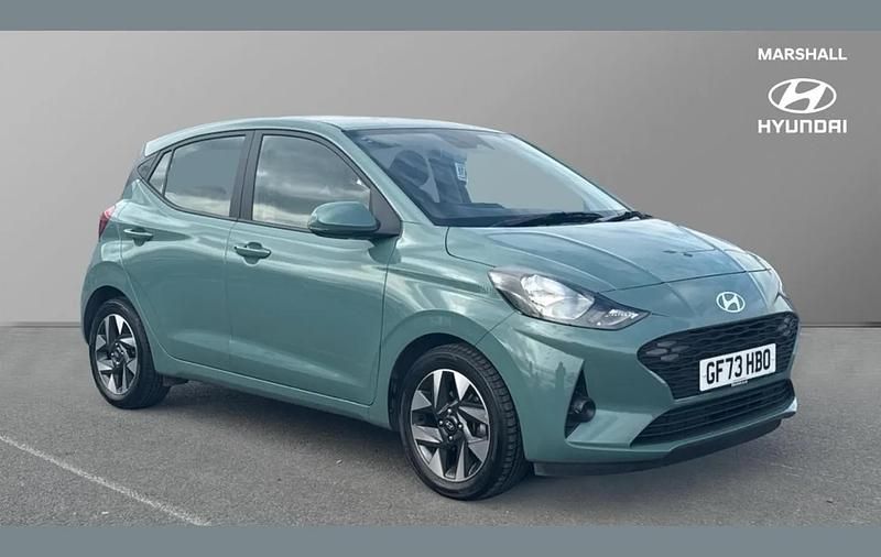 Used Hyundai i10 Advanced 67 HP (49 kW) 2023 Green Hatchback