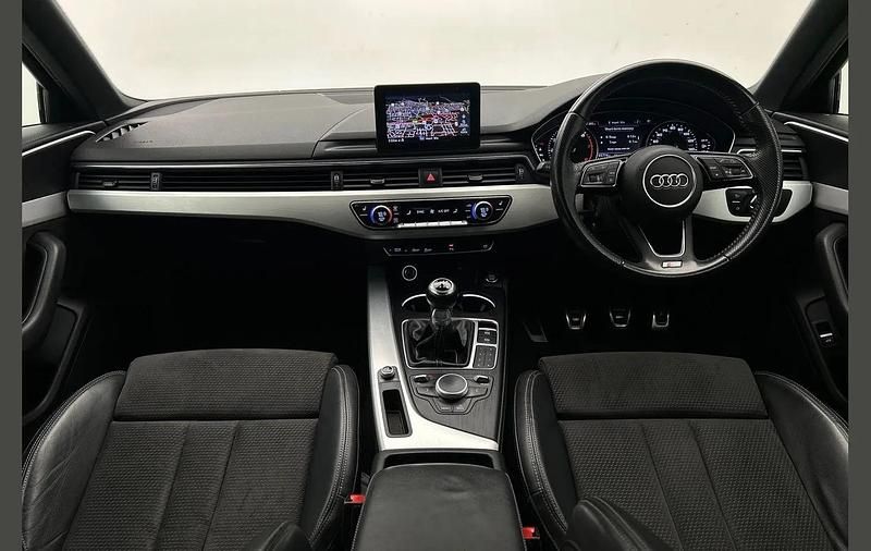 Used Audi A4 S-Line 147 HP (108 kW) 2018 White Sedan