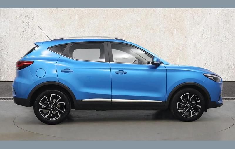 Used MG ZS Exclusive 110 HP (80 kW) 2022 Blue Sedan