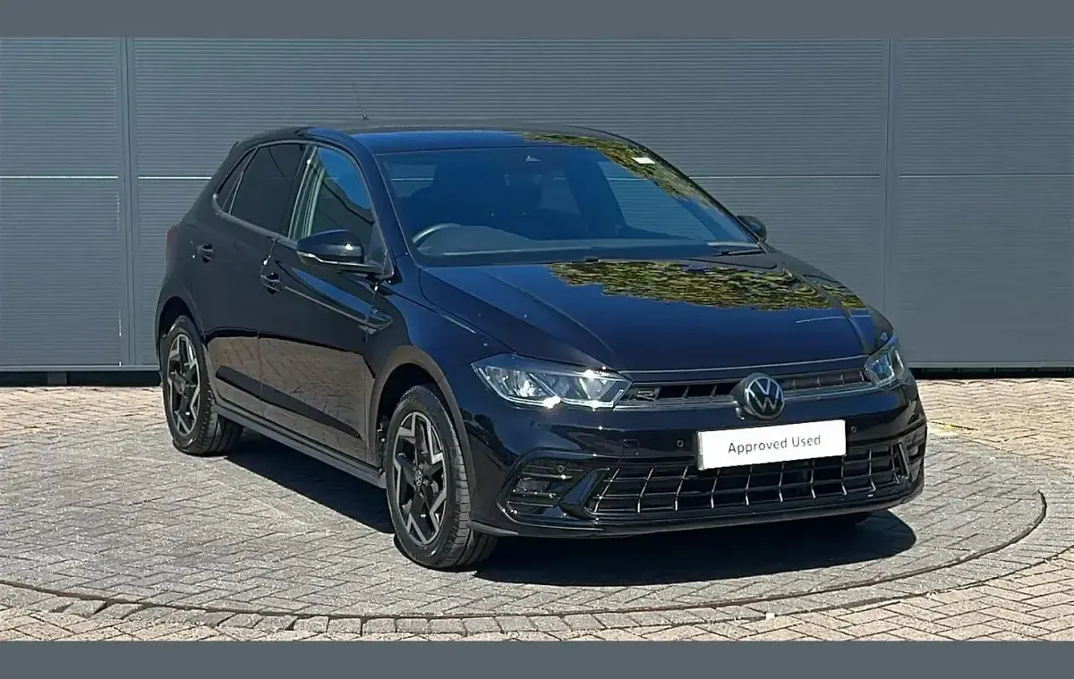 Used VW Polo R-line 95 HP (69 kW) 2025 Black Hatchback