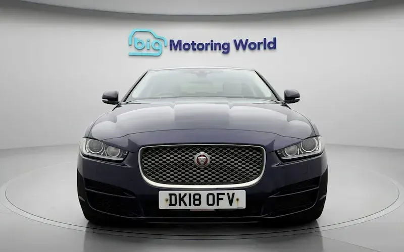 Used Jaguar XE Portfolio 250 HP (183 kW) 2018 Blue Sedan