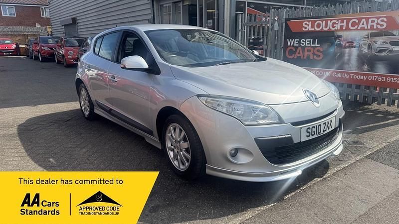 Silver Used 2010 Renault Mégane III Expression Hatchback | £995 (Expensive) - Image 1/4