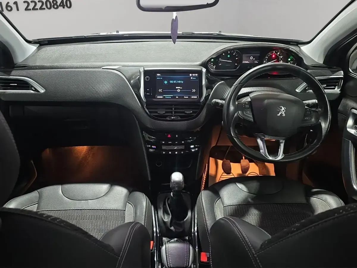 Usado Peugeot 2008 Allure 2018 Cinzento SUV