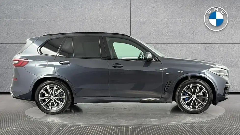 Usado BMW X5 M Sport 335 CV (246 kW) 2022 Gris SUV