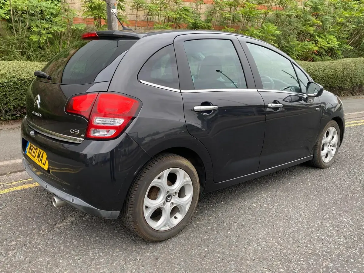 Used Citroën C3 Exclusive 90 HP (66 kW) 2010 Black Hatchback