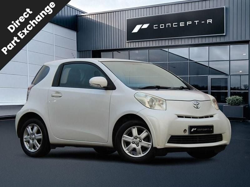 White Used 2010 Toyota iQ Hatchback | £2,489 (Good price) - Image 1/4