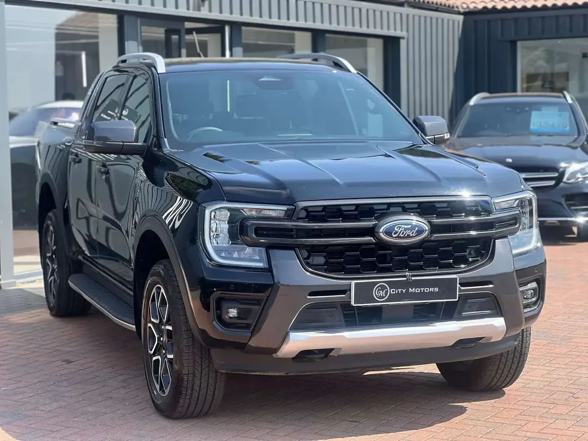 Used Ford Ranger Wildtrack 240 HP (176 kW) 2025 Black Pickup