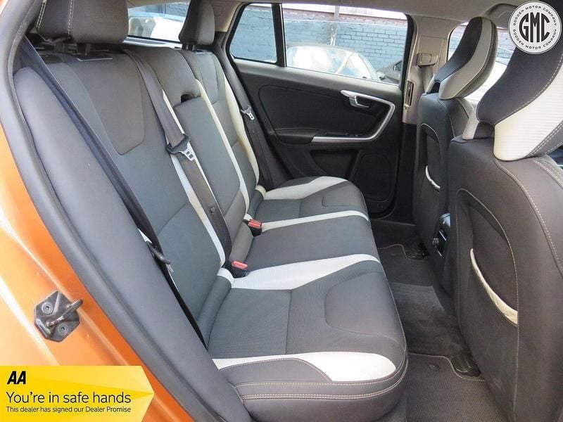 Used Volvo V60 R-Design 150 HP (110 kW) 2011 Bronze Estate