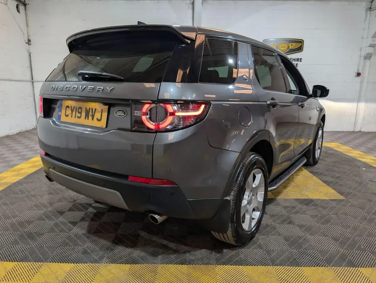 Used Land Rover Discovery Sport SE 150 HP (110 kW) 2019 Grey SUV